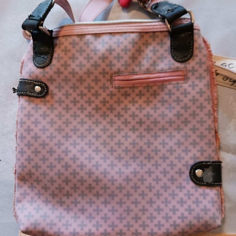 Adorable puppy crossbody bag - Picture 3 of 4